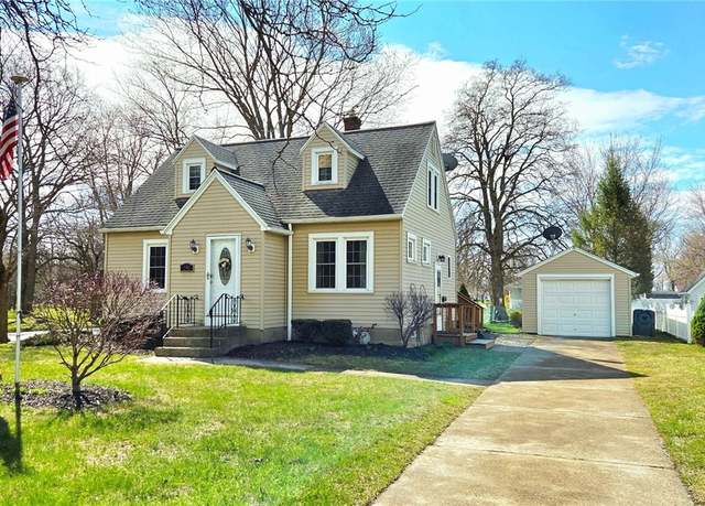 Property at 290 Warner Ave, North Tonawanda, NY 14120, 3 beds, 1.5 baths