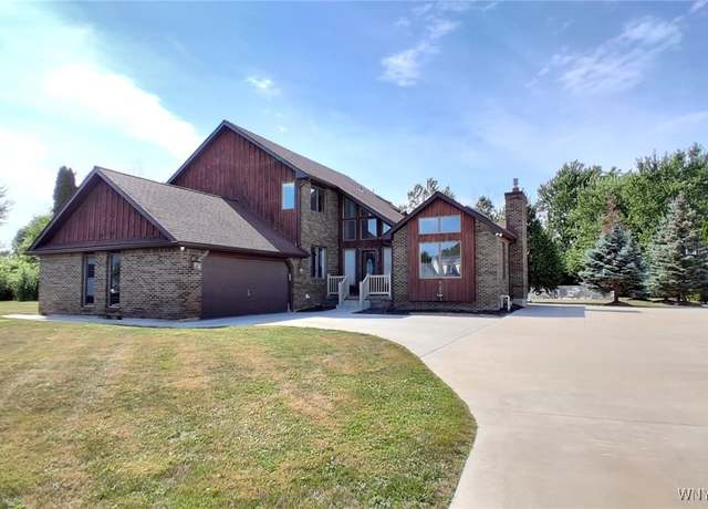 Property at 2543 Joann Ct, Wheatfield, NY 14304, 3 beds, 2.5 baths