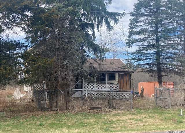 Property at 2096 Lonnon Rd, Somerset, NY 14012, 2 beds, 1 bath