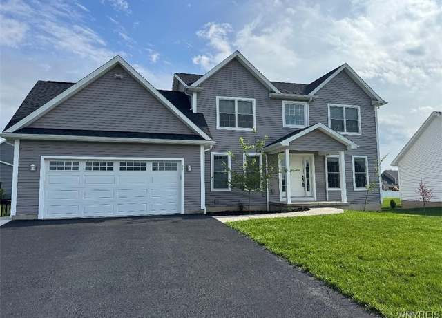 Property at 12 Kevwood Ln, Lancaster, NY 14086, 3 beds, 2.5 baths