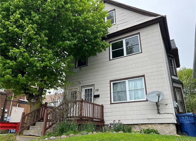 Property at 288 Abbott Rd, Buffalo, NY 14220, 5 beds, 2 baths