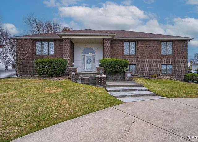 Property at 335 Maple Rd, Amherst, NY 14221, 5 beds, 3 baths