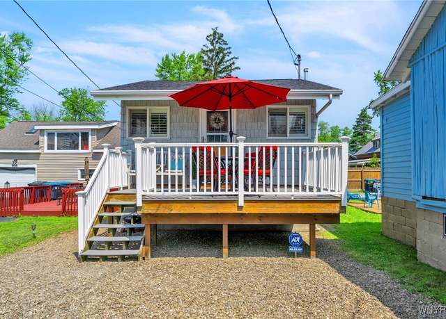 Property at 956 Armstrong St, Hanover, NY 14081, 1 bed, 1 bath