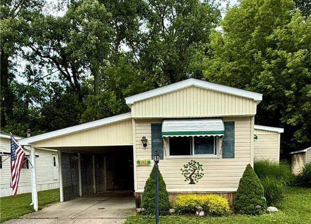 Property at 181 Carefree Ln, Cheektowaga, NY 14227, 2 beds, 1 bath