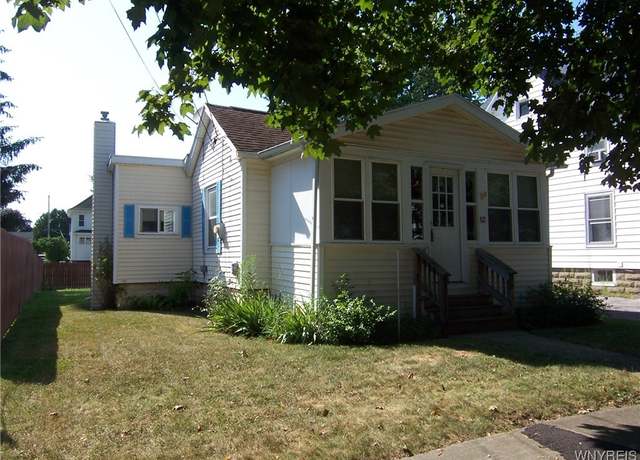 Property at 12 Linwood Ave, Batavia City, NY 14020, 1 bed, 1 bath