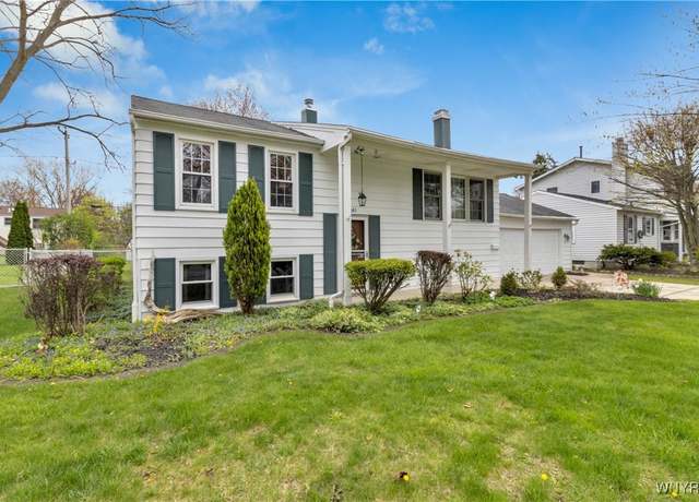 Property at 843 Sun Valley Dr Dr, North Tonawanda, NY 14120, 3 beds, 2 baths