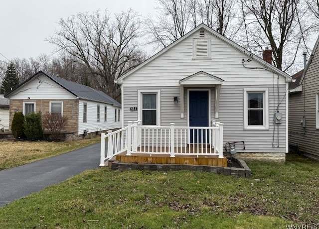 Property at 953 Erie Ave, North Tonawanda, NY 14120, 3 beds, 1 bath