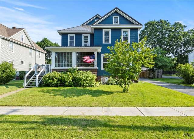 Property at 8432 East Ave, Royalton, NY 14067, 5 beds, 2 baths