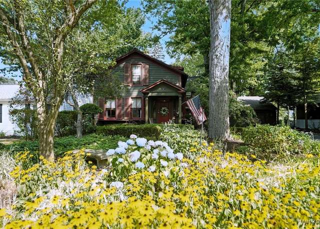 Property at 250 N 3rd St, Lewiston, NY 14092, 2 beds, 2 baths
