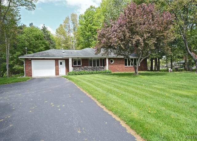 Property at 1534 Sandridge Rd, Alden, NY 14004, 2 beds, 1.5 baths