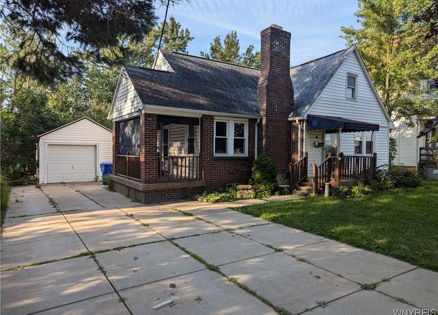 Property at 75 Main St, West Seneca, NY 14224, 3 beds, 2.5 baths