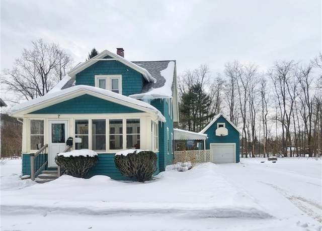 Property at 7 Prospect Ave, Salamanca-city, NY 14779, 3 beds, 1.5 baths