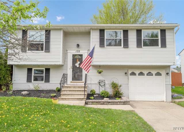 Property at 155 Oakhill Dr Dr, Hamburg, NY 14075, 3 beds, 1.5 baths