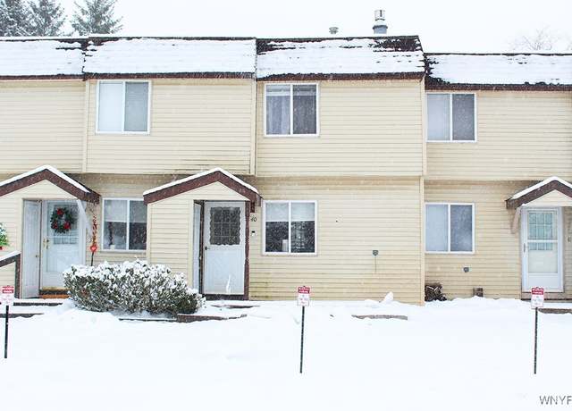 Property at 40 Pine Tree Village Rd, Ellicottville, NY 14731, 3 beds, 1 bath