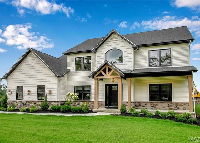 Property at 4 Streamsong Ct, Amherst, NY 14051, 4 beds, 3.5 baths