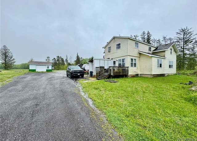 Property at 3405 E Blood Rd, Marilla, NY 14037, 3 beds, 2 baths