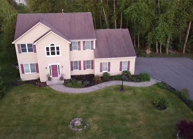Property at 7899 E Ridge Pointe Dr, Manlius, NY 13066, 4 beds, 2.5 baths