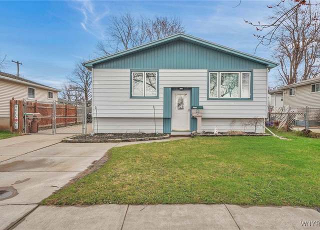 Property at 41 John Brian Ln, Cheektowaga, NY 14227, 3 beds, 1 bath