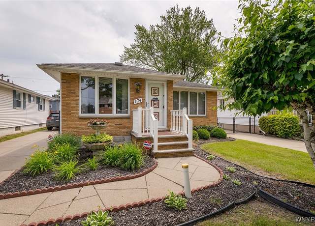 Property at 174 Homewood Ave, Tonawanda, NY 14217, 3 beds, 1 bath