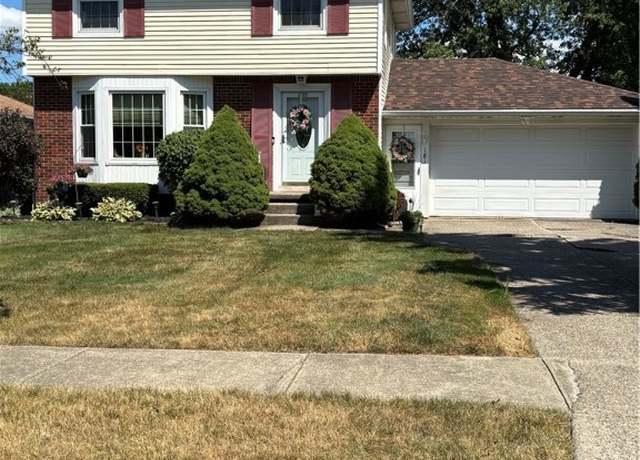 Property at 181 Donna Lea Blvd Blvd, Amherst, NY 14221, 3 beds, 1.5 baths