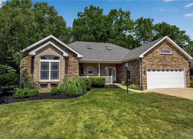 Property at 654 Chicora Dr, Lewiston, NY 14092, 2 beds, 2 baths