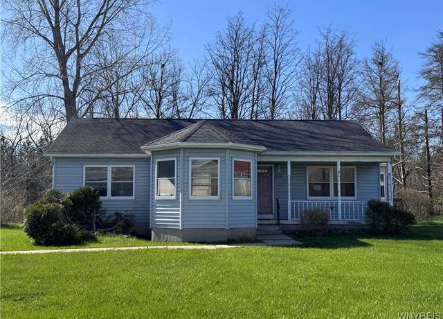 Property at 6214 Tonawanda Creek Rd, Lockport-town, NY 14094, 3 beds, 2 baths
