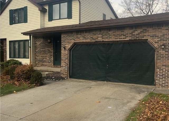 Property at 230 Barbados Dr, Cheektowaga, NY 14227, 3 beds, 1.5 baths