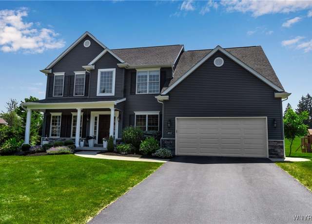 Property at 4812 California Rd, Orchard Park, NY 14127, 4 beds, 2.5 baths