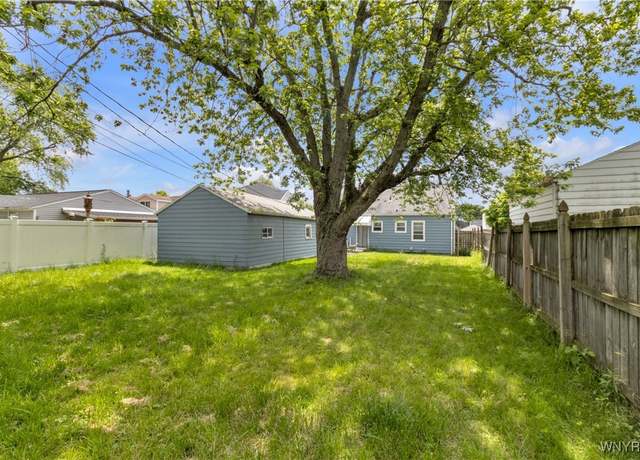 Property at 26 Beale Ave, Cheektowaga, NY 14225, 3 beds, 1.5 baths