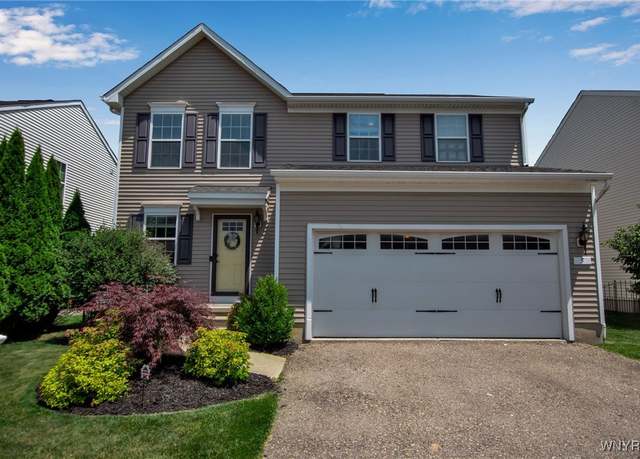 Property at 5 Scooter Ln, Hamburg, NY 14075, 3 beds, 2.5 baths