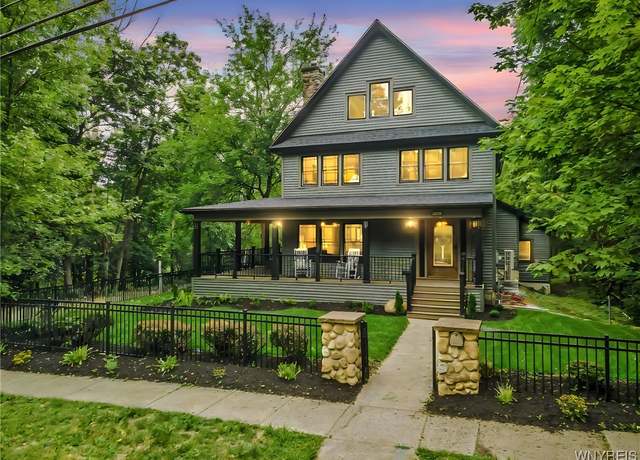 Property at 842 Oakwood Ave, Aurora, NY 14052, 6 beds, 4.5 baths