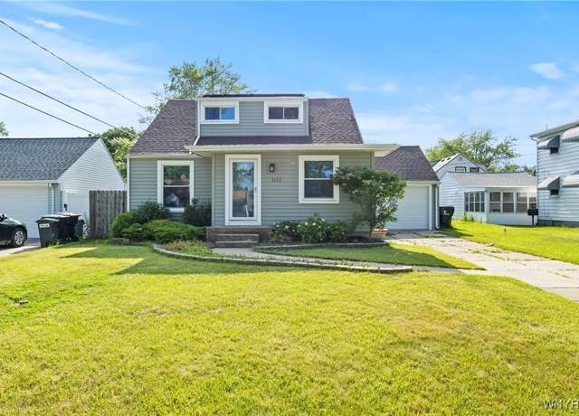 Property at 1152 Parkhurst Blvd, Tonawanda, NY 14150, 4 beds, 3 baths