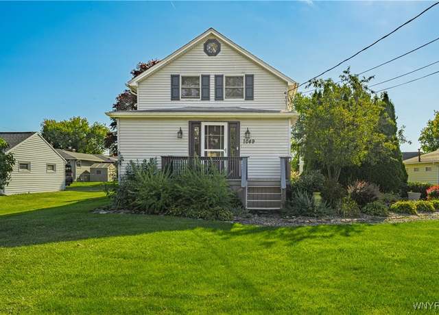 Property at 1049 Nash Rd, North Tonawanda, NY 14120, 3 beds, 2 baths