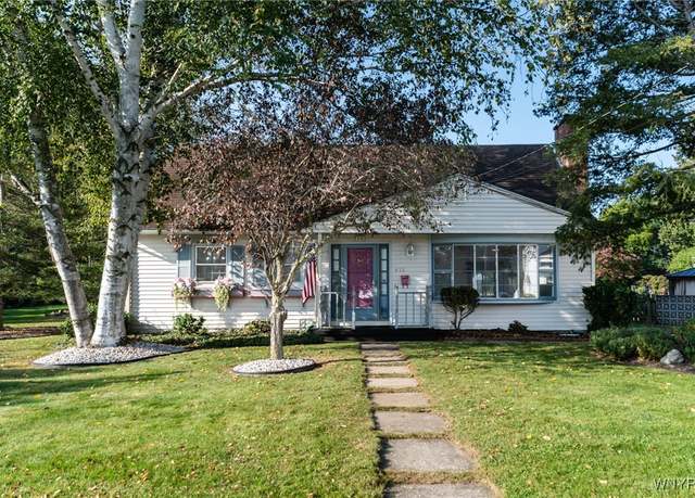 Property at 410 S Jackson St, Batavia-city, NY 14020, 3 beds, 2.5 baths