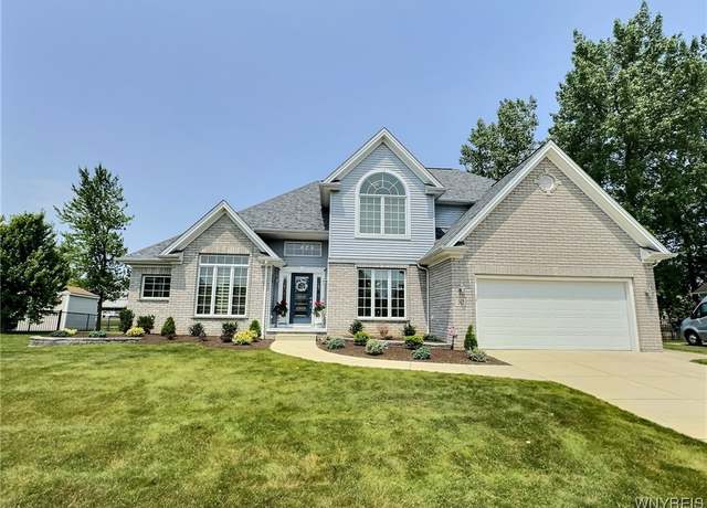 Property at 162 Arcadian Dr, Amherst, NY 14228, 4 beds, 2.5 baths