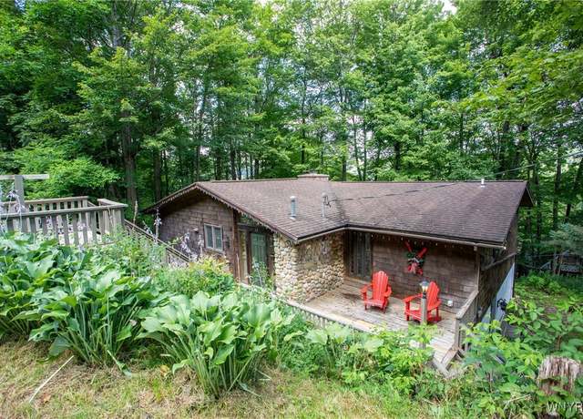 Property at 12 Four Wheel Dr, Ellicottville, NY 14731, 4 beds, 3 baths