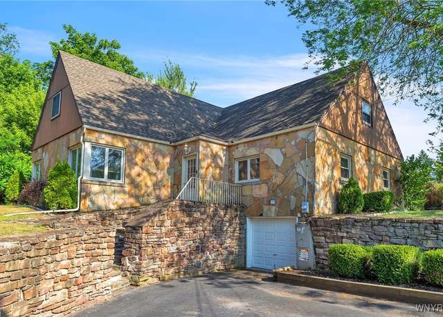 Property at 4719 Cottage Rd, Royalton, NY 14067, 3 beds, 2 baths