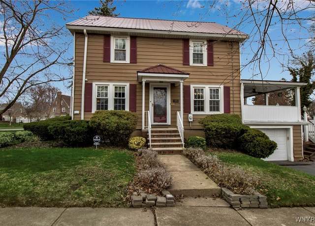 Property at 4301 Lewiston Rd, Niagara Falls, NY 14305, 3 beds, 1.5 baths