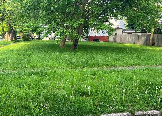 Property at 215 58th St, Niagara Falls, NY 14304
