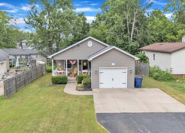Property at 616 Longmeadow Rd, Amherst, NY 14226, 3 beds, 2 baths