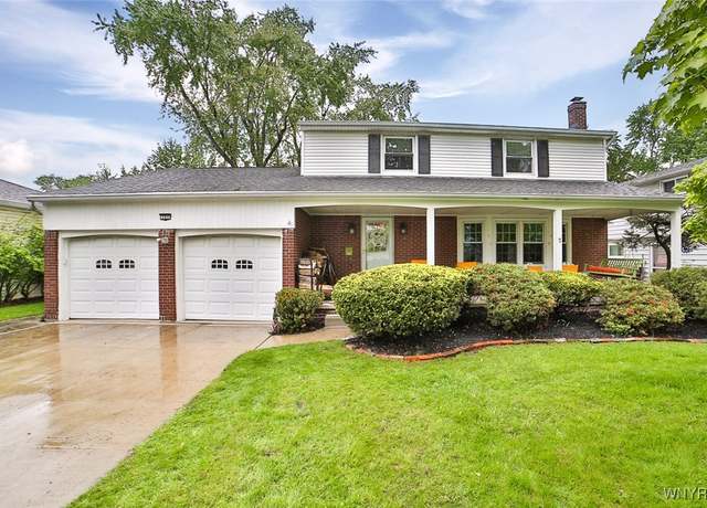 Property at 103 Red Oak Dr, Amherst, NY 14221, 4 beds, 1.5 baths