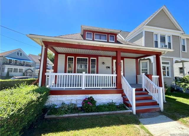 Property at 6 Copeland Pl, Buffalo, NY 14207, 3 beds, 1 bath