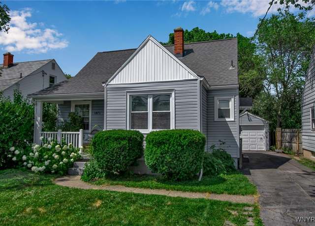 Property at 1871 Eggert Rd, Amherst, NY 14226, 3 beds, 1 bath