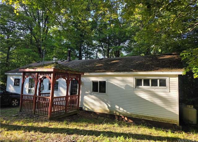 Property at 3196A Syler Rd, Orangeville, NY 14167, 3 beds, 1 bath