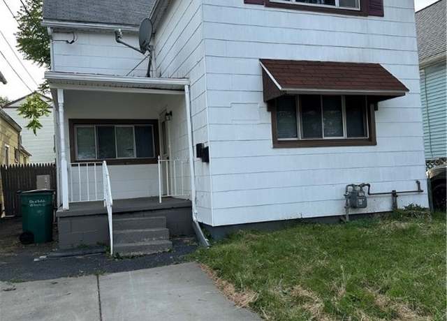 Property at 580 S Ogden St, Buffalo, NY 14206, 4 beds, 1 bath