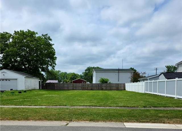 Property at 16 Stark St, Tonawanda, NY 14150
