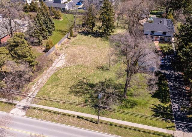 Property at 180 S Forest Rd, Amherst, NY 14221