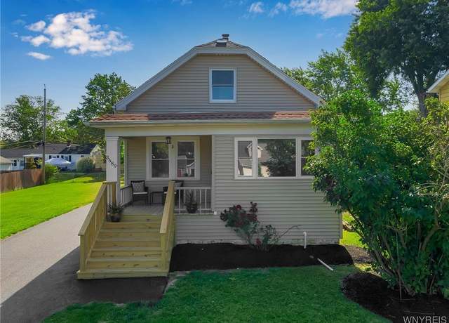 Property at 3589 Harrison Ave, Hamburg, NY 14219, 4 beds, 1.5 baths