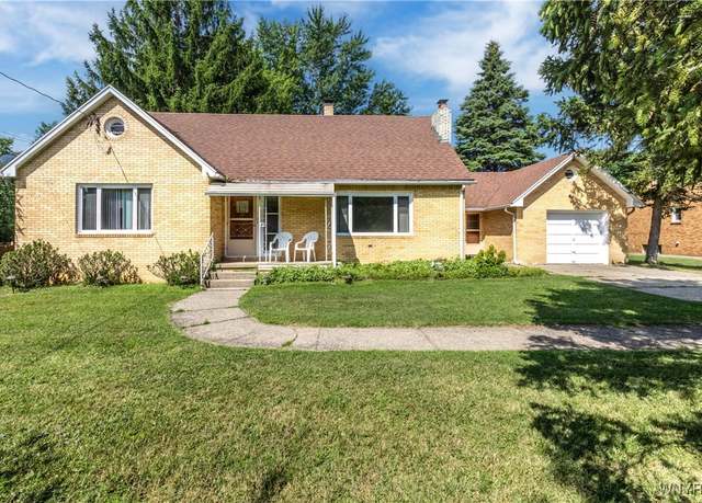 Property at 49 Bielak Rd, Orchard Park, NY 14127, 4 beds, 2 baths