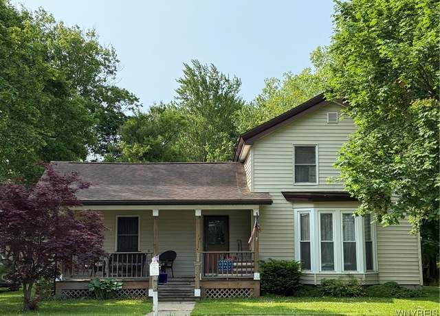 Property at 38 E Main St, Pembroke, NY 14036, 3 beds, 2 baths